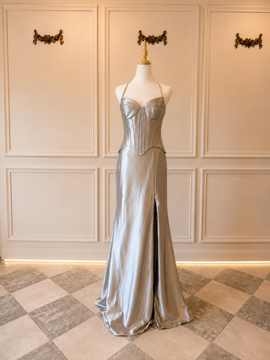 Elisha – DDC083 Silver Metalic Dress Size 8